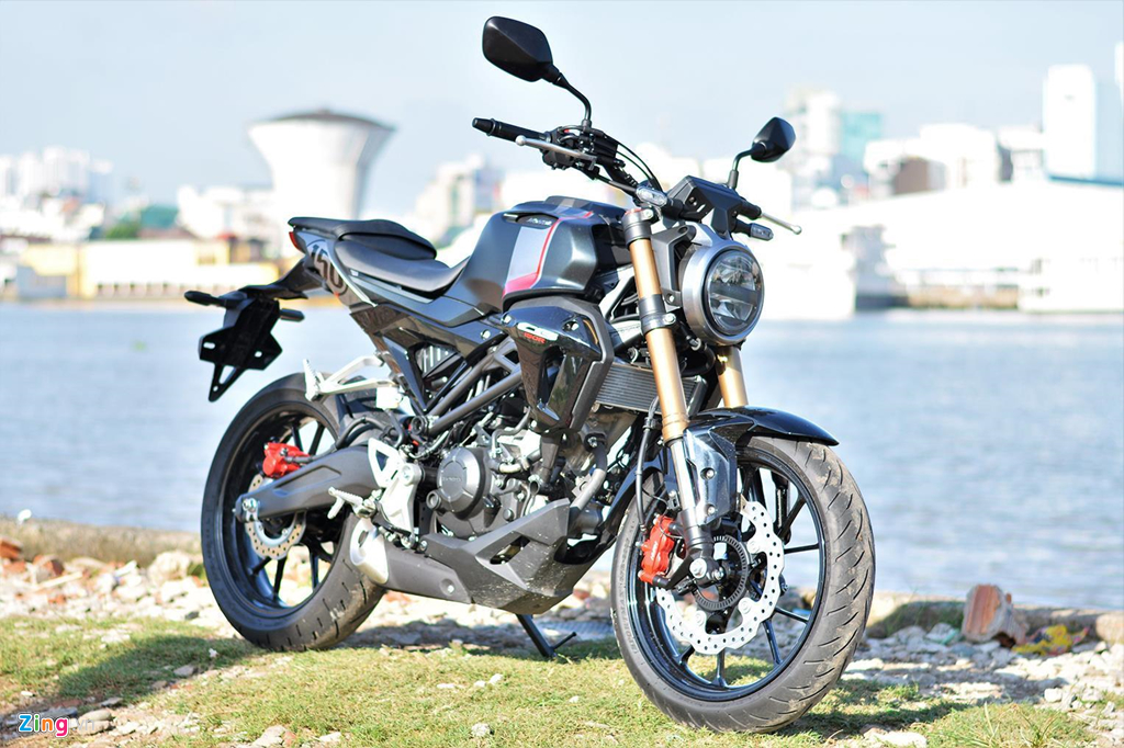 Nên chọn Honda CB150R hay Yamaha MT 15 trong phân khúc Naked Bike 150cc