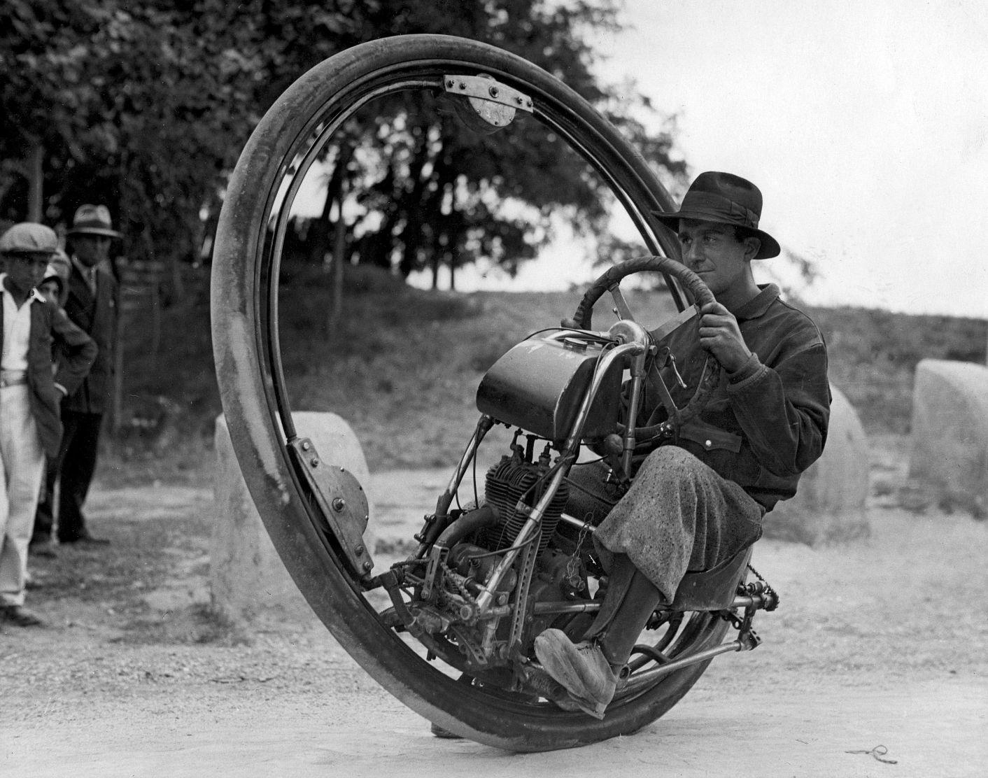 5-one-wheel-bike-1931
