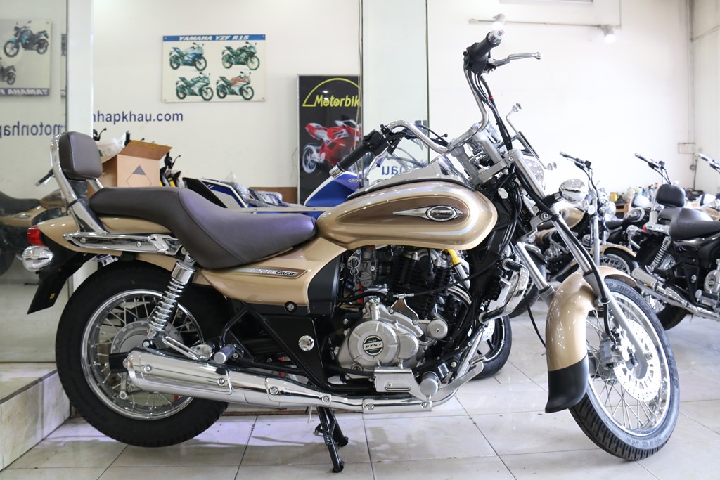 Bajaj Avenger Cruise 220 - môtô đường trường 220 phân khối giá mềm