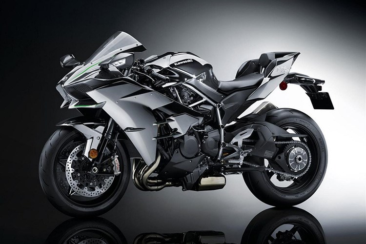 Cho Thuê Moto PKL Kawasaki Giá Rẻ Tại TpHCM