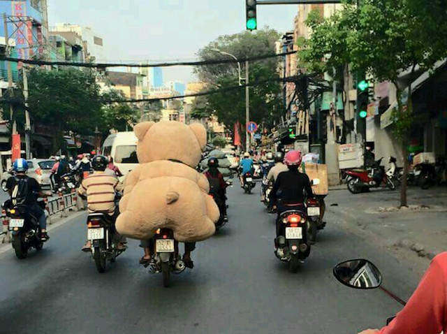 Hình ảnh giao thông xem xong phải cười chỉ có ở Việt Nam 9