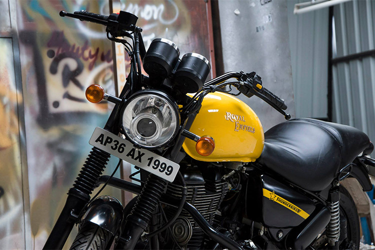 Môtô Royal Enfield Thunderbird X chốt giá bán 54,6 triệu 3