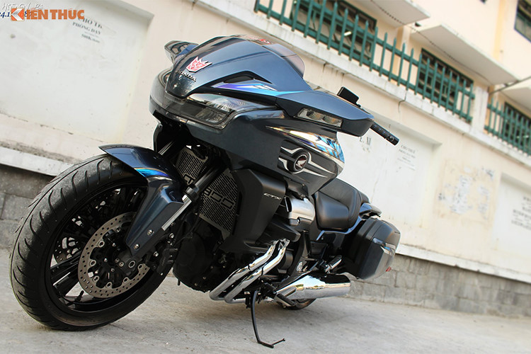 Nhìn lại mẫu môtô Honda CTX1300 đời 2016 có giá 470 triệu tại Sài Gòn 188