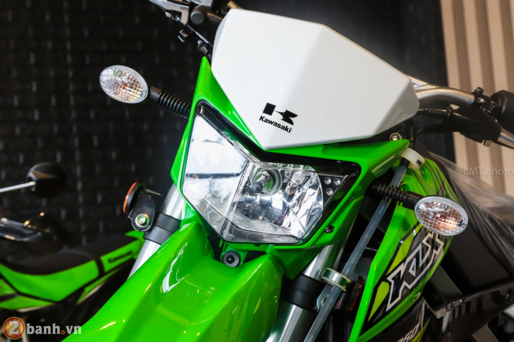 Chi tiết môtô địa hình Kawasaki KLX 250 giá bán chỉ từ 121 triệu đồng 3
