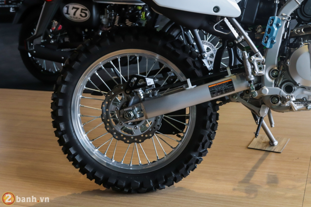Chi tiết môtô địa hình Kawasaki KLX 250 giá bán chỉ từ 121 triệu đồng 11