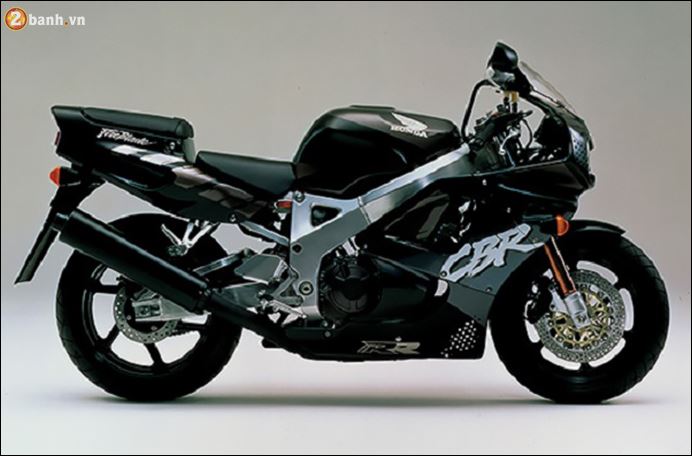 Lịch sử phát triển anh em nhà Honda CBR-RR 185
