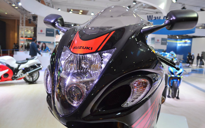Siêu môtô Suzuki Hayabusa và GSX R1000R đồng loạt giảm giá mạnh 9