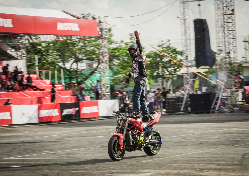 Những pha mô tô stunt đầy mạo hiểm tại Motul Stunt Fest 15
