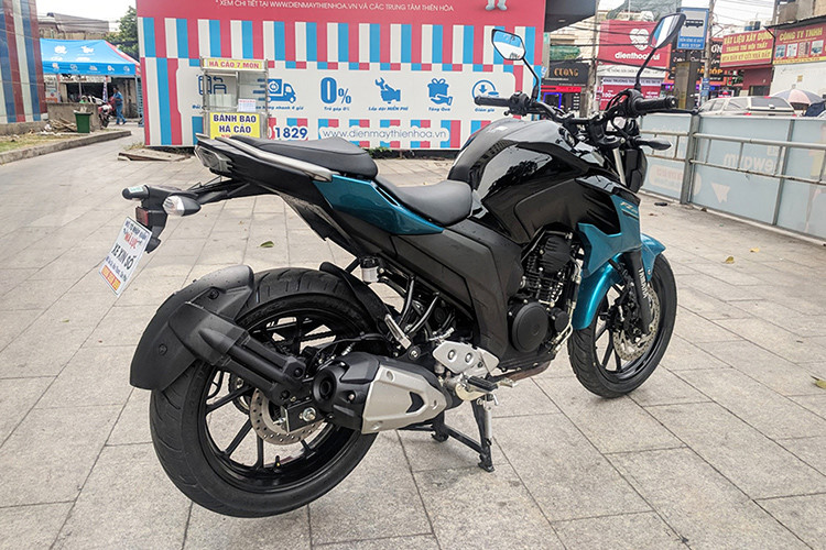 Xe phân khối lớn giá rẻ Yamaha FZ 25 2017 về Sài Gòn | Xe 