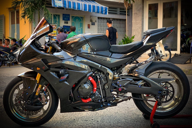 Sieu Phẩm Suzuki Gsx R1000 độ Dan Ao Carbon Hơn Nửa Tỷ đồng