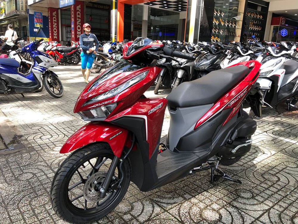 Giá xe Click Thái 2018 mới nhất tại đại lý Việt Nam tháng 32018