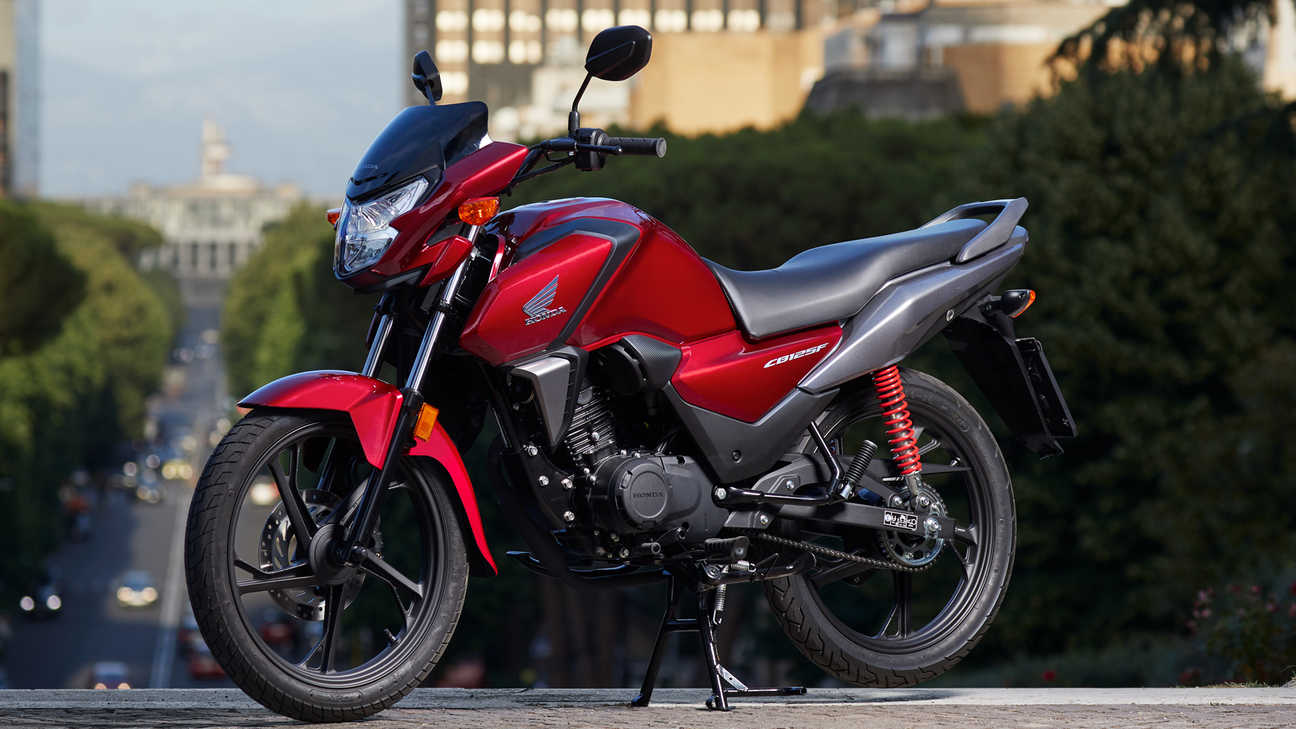 Bảng giá xe máy Honda tháng 72021 tăng từ 90000 lên 300000 đồng